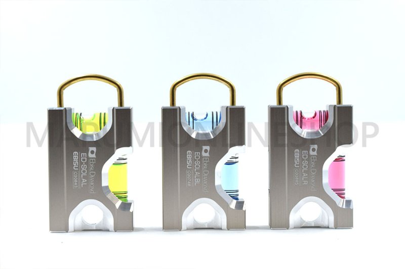 アルミ 削り出し 水平器 ソリッドレベルアルファ シャックル付き