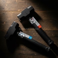 画像2: 椿モデル オールブラック 両口 ハンマー 1.8kg 30cm 建築用 現場用 プロ仕様 建築 建設 石工  (2)